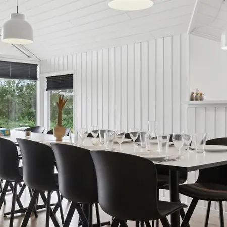 Villavilla 212 - Marielyst, Lollandfalstermon * Bøtø By